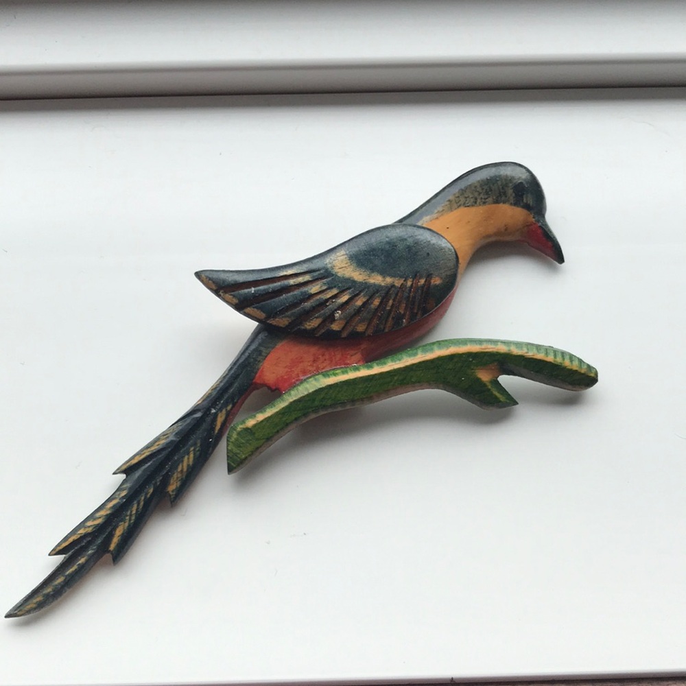 Tropical Magnetic Bird